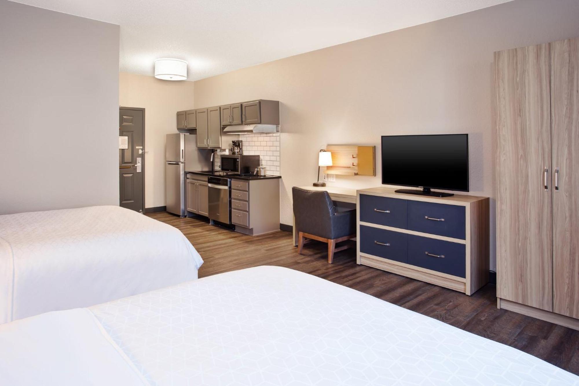 Candlewood Suites Kenosha By Ihg Плезънт Преъри Екстериор снимка