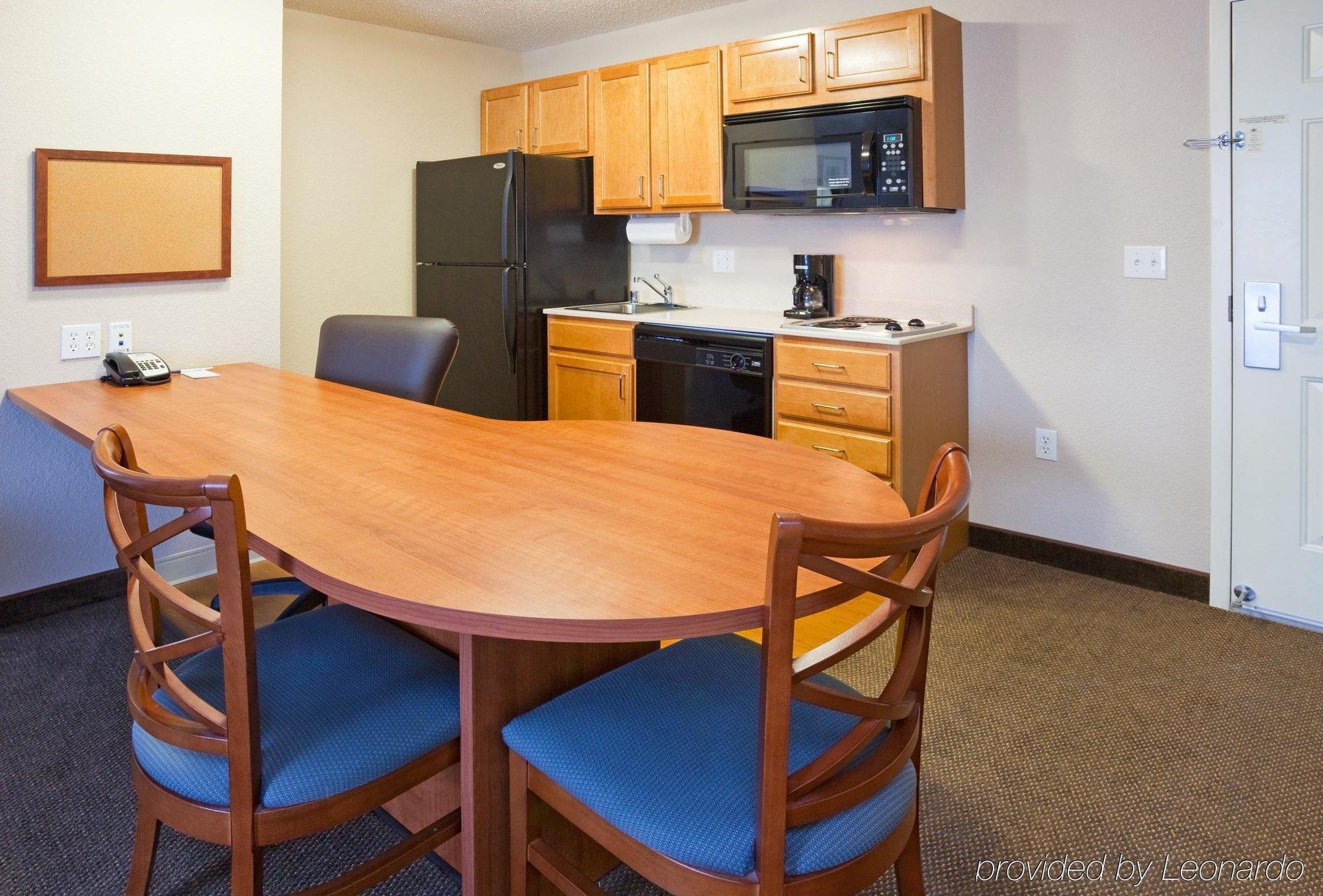 Candlewood Suites Kenosha By Ihg Плезънт Преъри Стая снимка