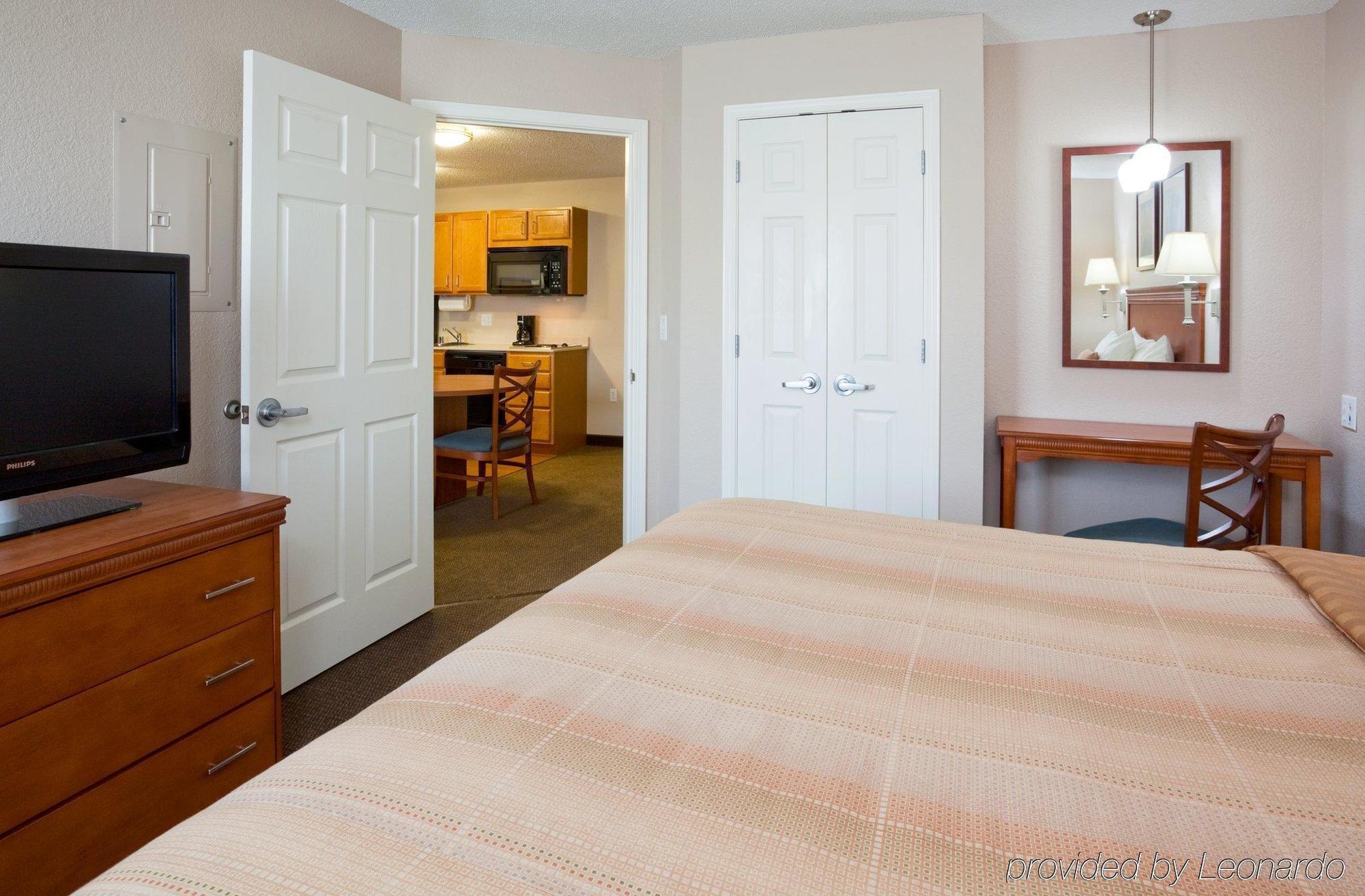 Candlewood Suites Kenosha By Ihg Плезънт Преъри Стая снимка