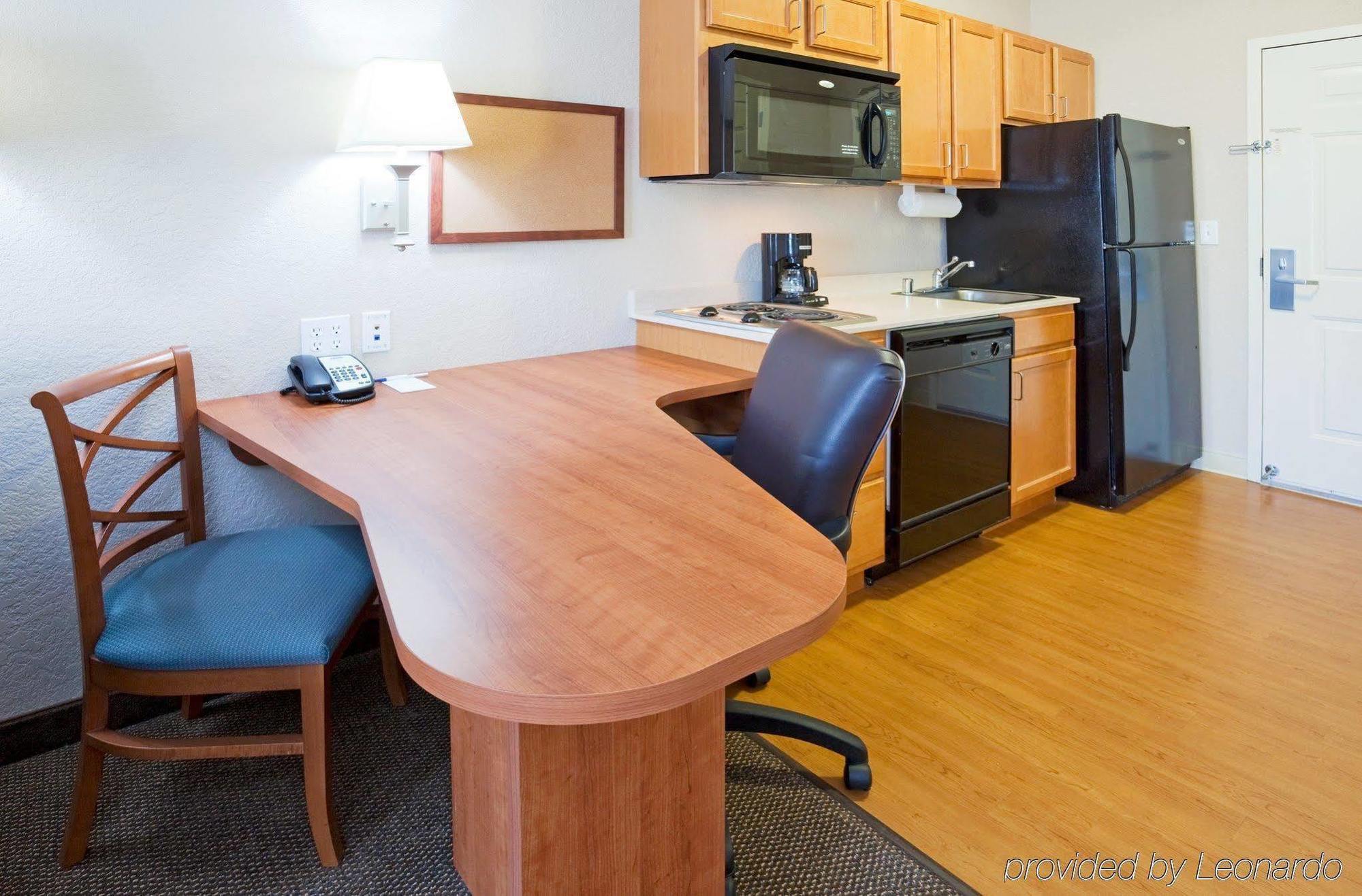 Candlewood Suites Kenosha By Ihg Плезънт Преъри Екстериор снимка
